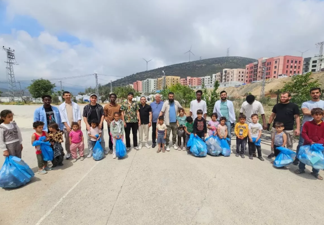 Hatay’da Üniversitelilerden Örnek Davranış