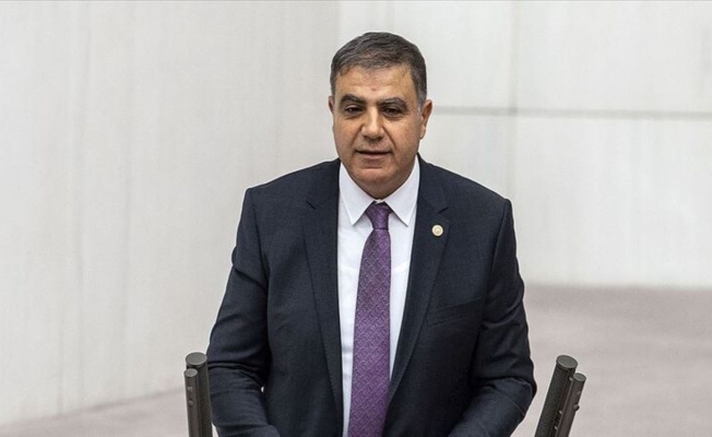 CHP’li Güzelmansur: Hatay’ın havasını kirlettiniz, suyuna asbest karıştırdınız; şelalesini, dağını, ormanını mahvettiniz